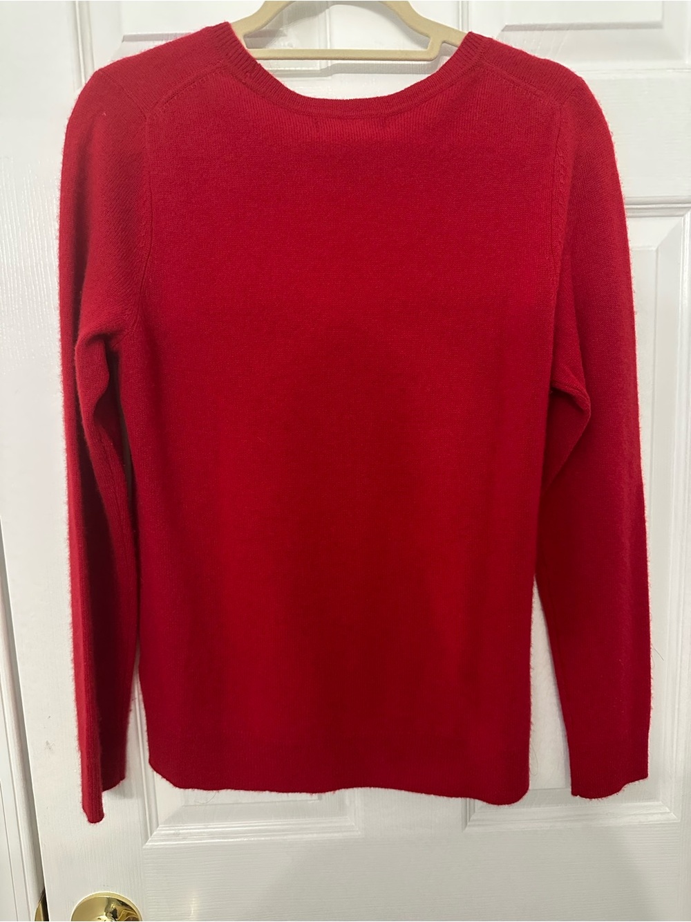 Tahari cashmere Bright Red Crewneck Sweater - Picture 2 of 3